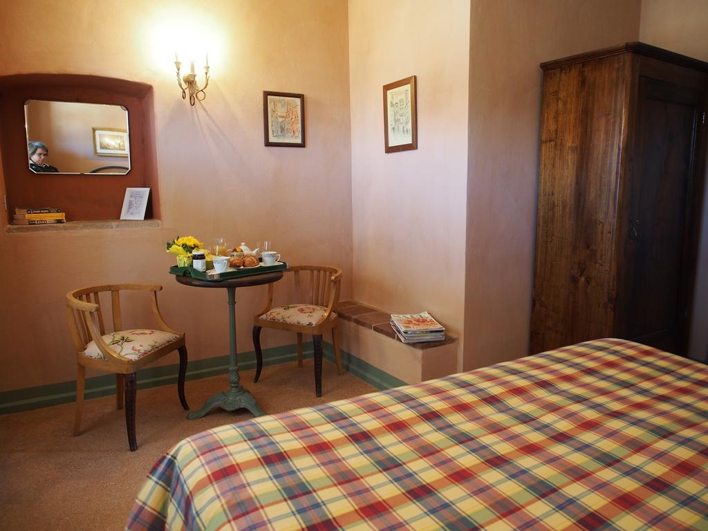 Tenuta Montanello B&B Castiglione Falletto Exterior photo